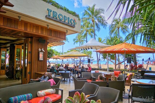 Tropics Bar & Grill Restaurant - Honolulu, HI