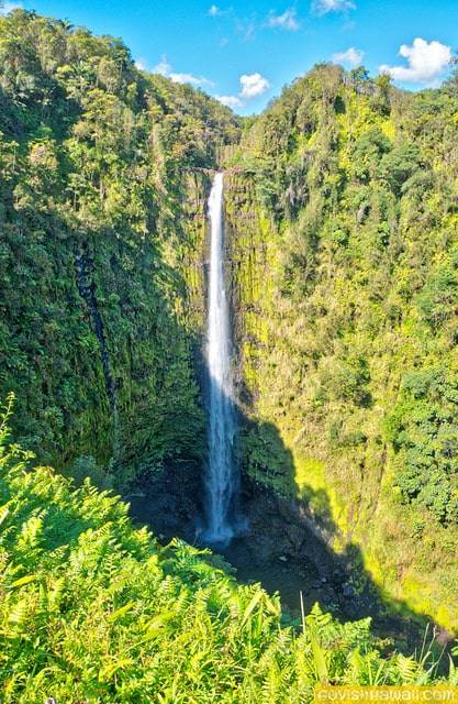 Kona to Hilo day trip: see waterfalls, volcanoes (and maybe lava)! - Go