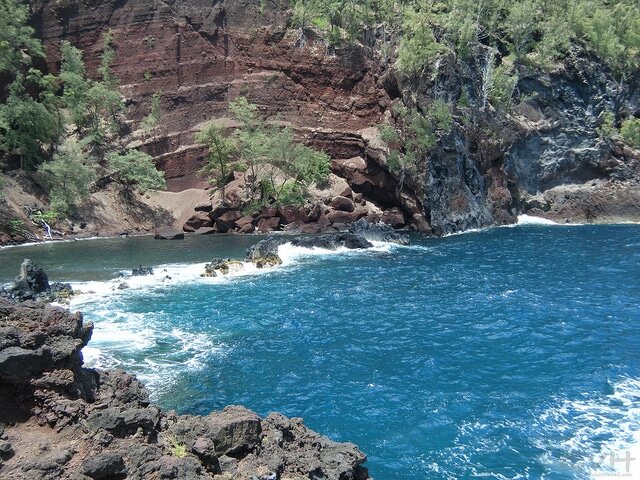 Modtager Ydmyghed vand Seeing Maui's Red Sand Beach in Hana (or easier alternatives) - Go Visit  Hawaii