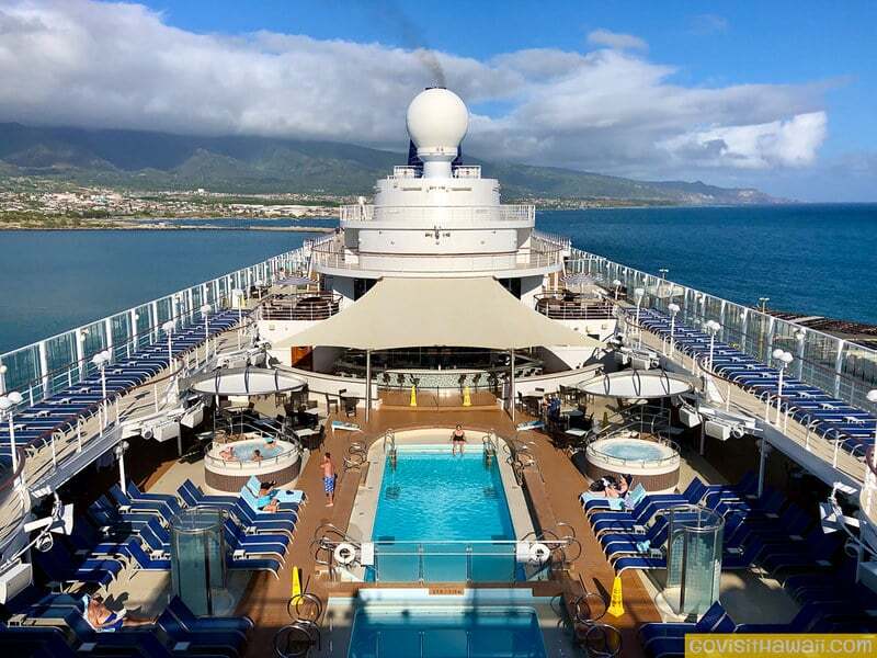 cruise ship around hawaii