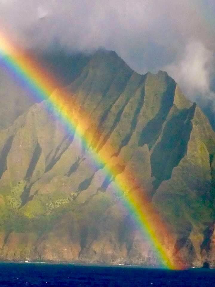 soldadura medios de comunicación estimular Aloha Friday Photo: Stunning Na Pali Coast Rainbow - Go Visit Hawaii