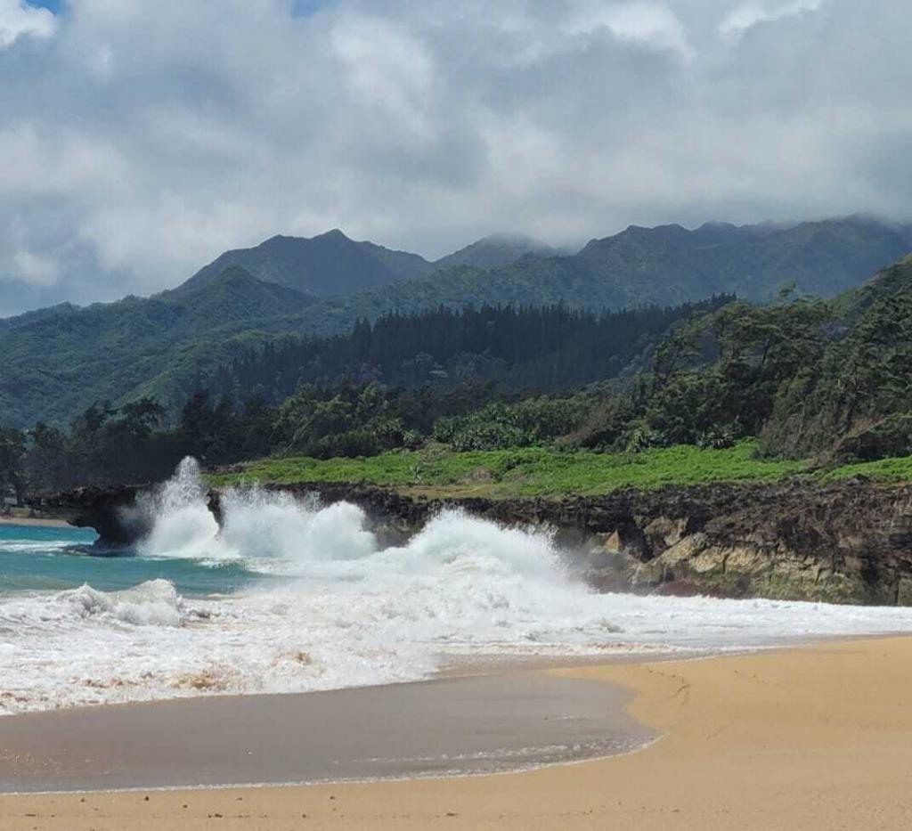 Aloha Friday Photo: Pahumoa (Pounders) Beach, Oahu